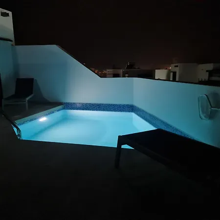 Villa La Garita , *